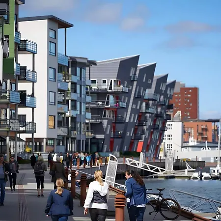 Modern And Centrally Located Apartamento Bergen